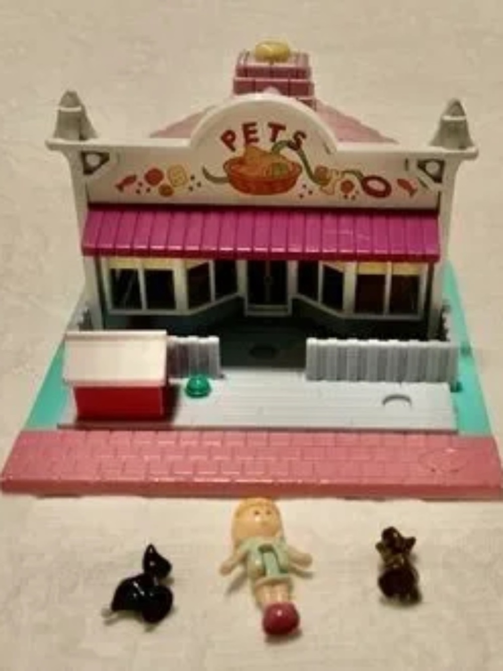 Vintage Polly Pocket Pet Store